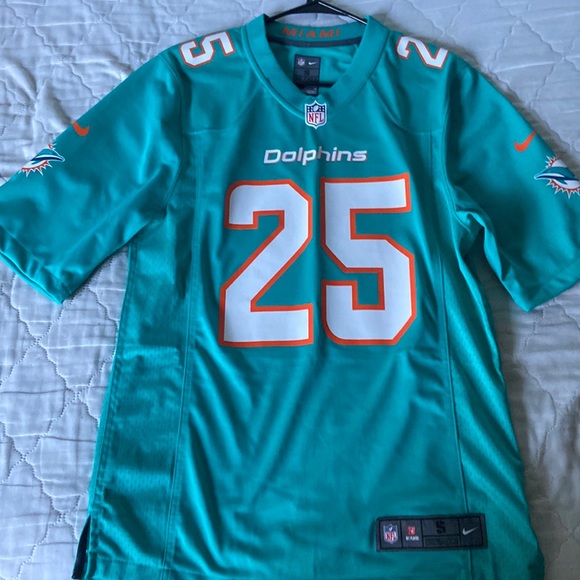 Dolphins Jersey…Xavien Howard…Looks brand new and in great condition - Picture 1 of 2